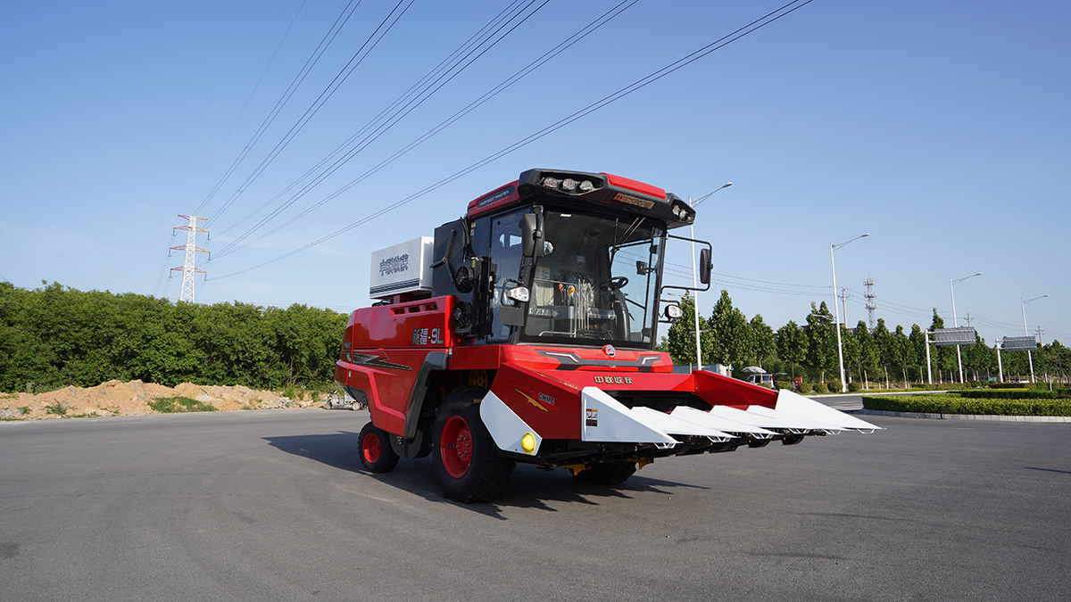 “AG百家乐”2022款4YZL-5自走式玉米籽粒联合收割机